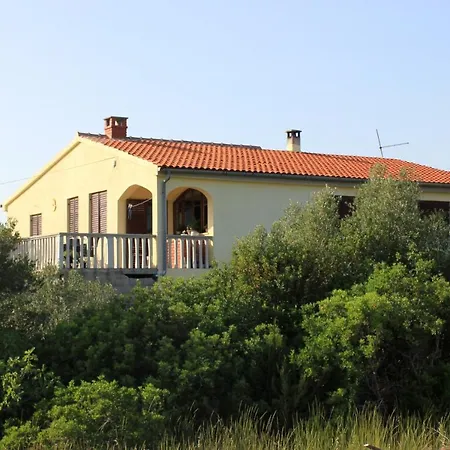 Апартаменты 878a