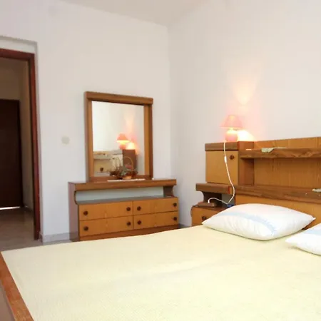 878a Apartman