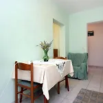 878a Apartmán